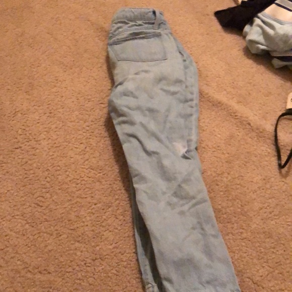 Selling Jeans from old navy - Picture 2 of 4